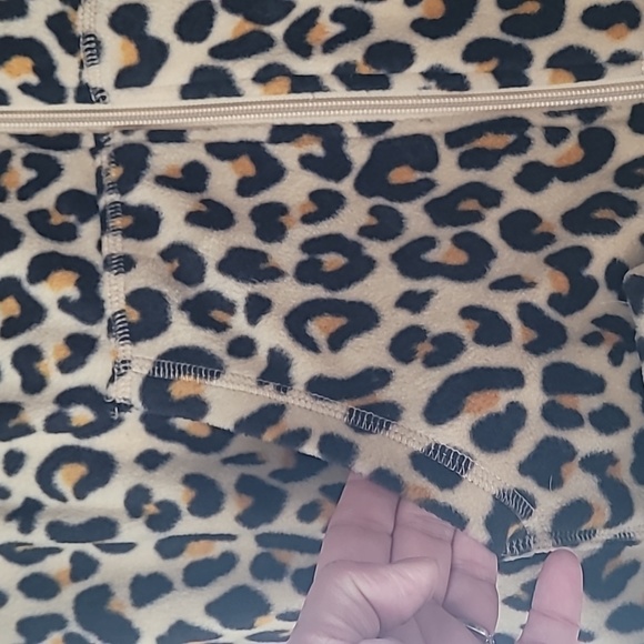 NWT Nordstrom pj pajama onesie zip up leopard animal print red womens large - Picture 4 of 7